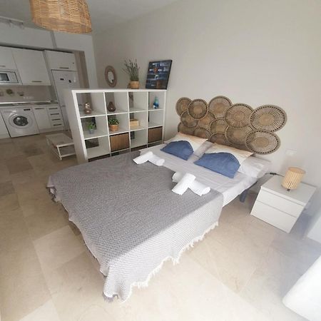 Sol Y Arte Suites Malaga Centro ภายนอก รูปภาพ